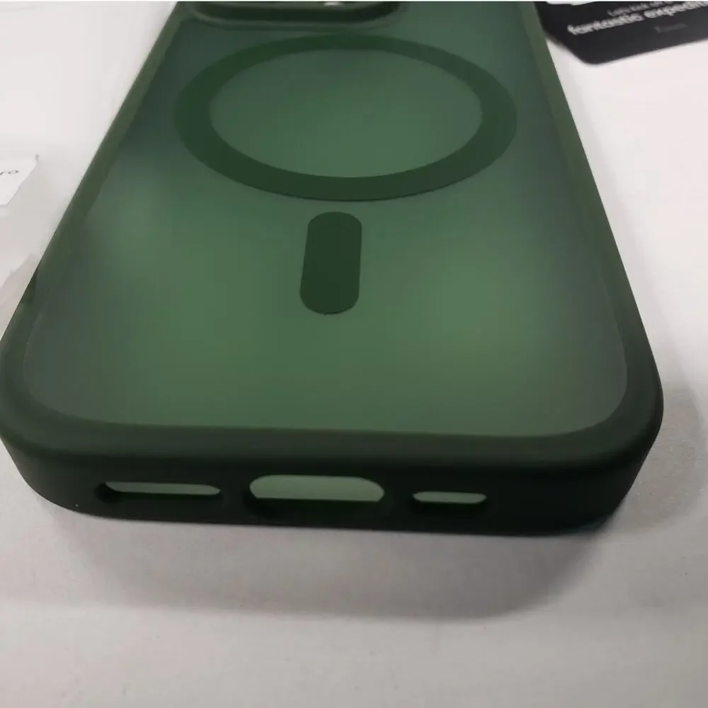 Magnetic Protective Case for Apple iPhone 16 Pro - Dark Green / Translucent